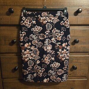 Ann Taylor Skirt Womens 2 Black Floral Jacquard Pencil Embroidered
